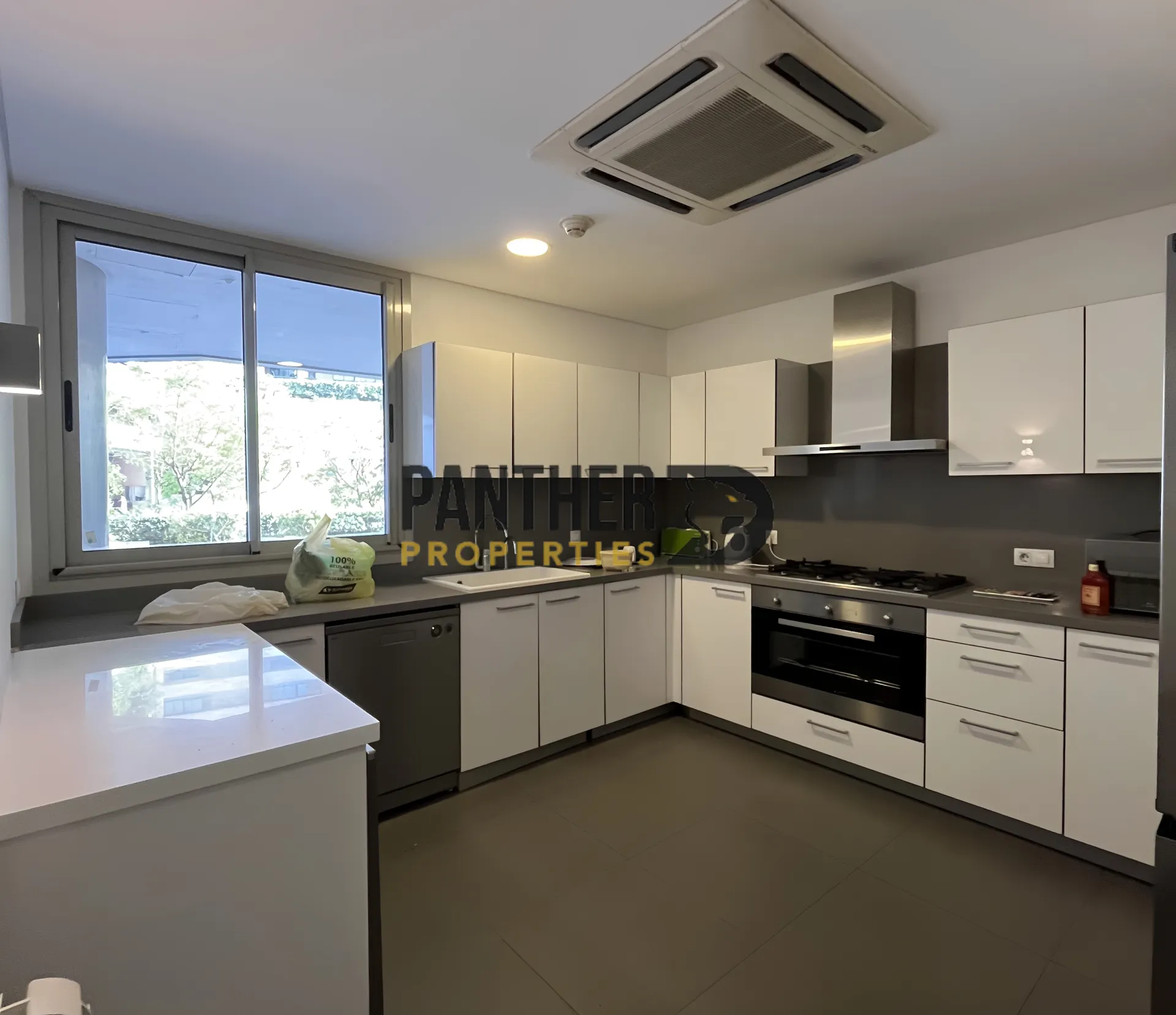 Apartment for rent in Achrafieh, beirut, lebanon