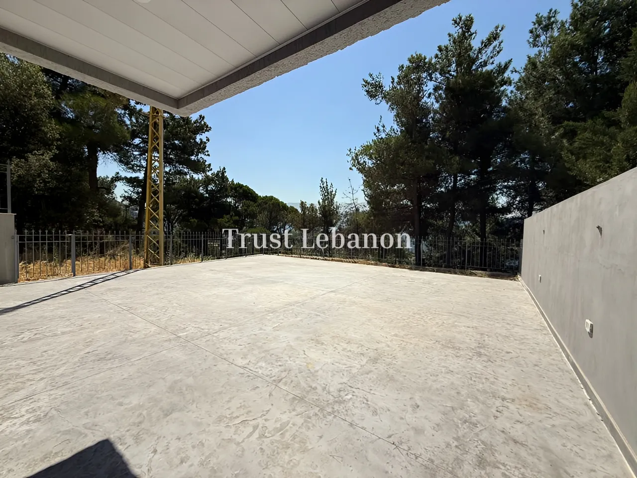 Apartment for sale in Douar, Lebanon - 2 bed, 3 bath