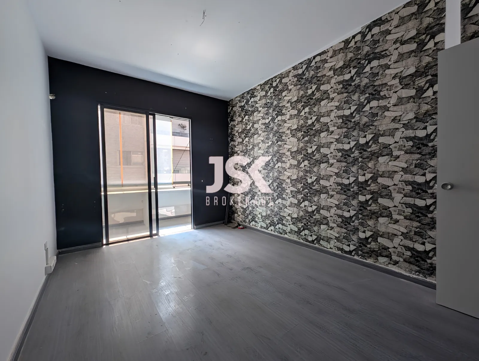 Office for Sale in Achrafieh