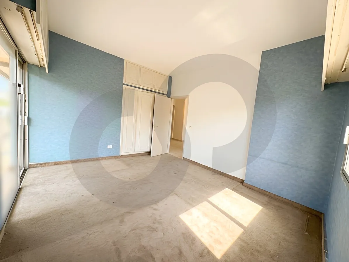 Building for Sale in Jnah