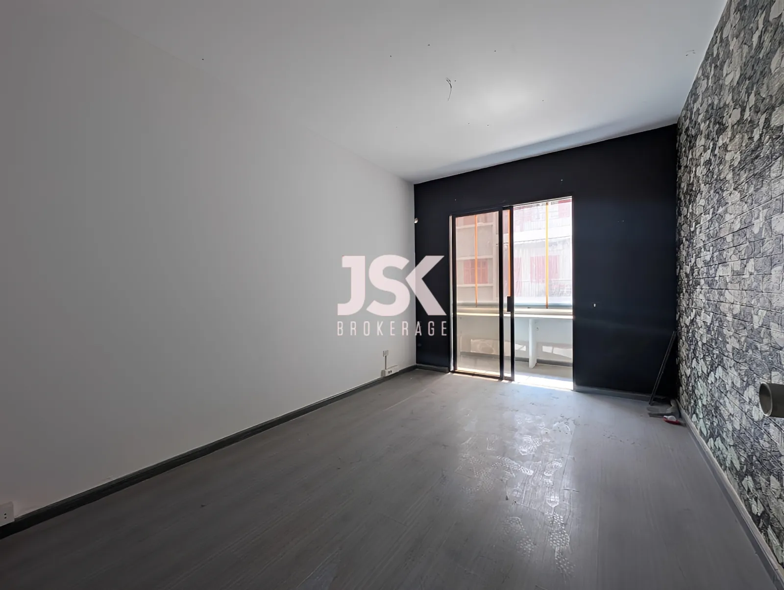 Office for Sale in Achrafieh
