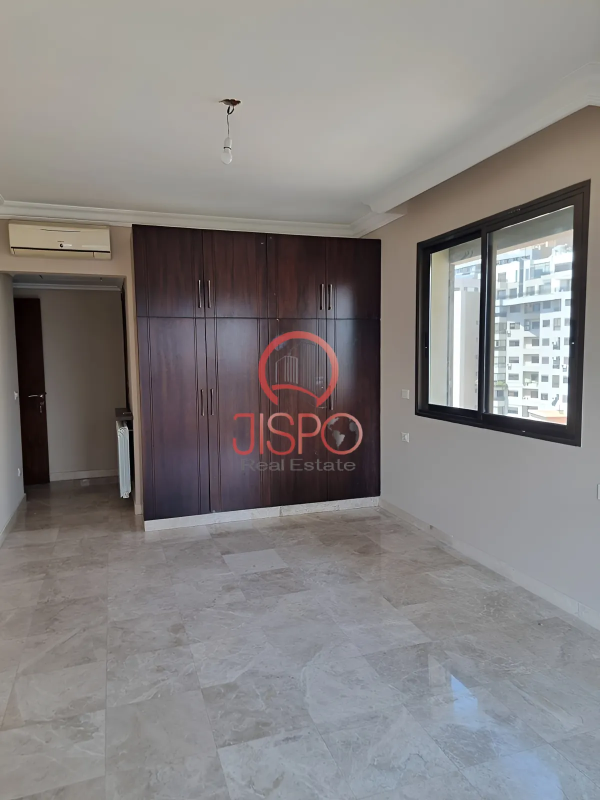 Apartment for Sale in Sioufi