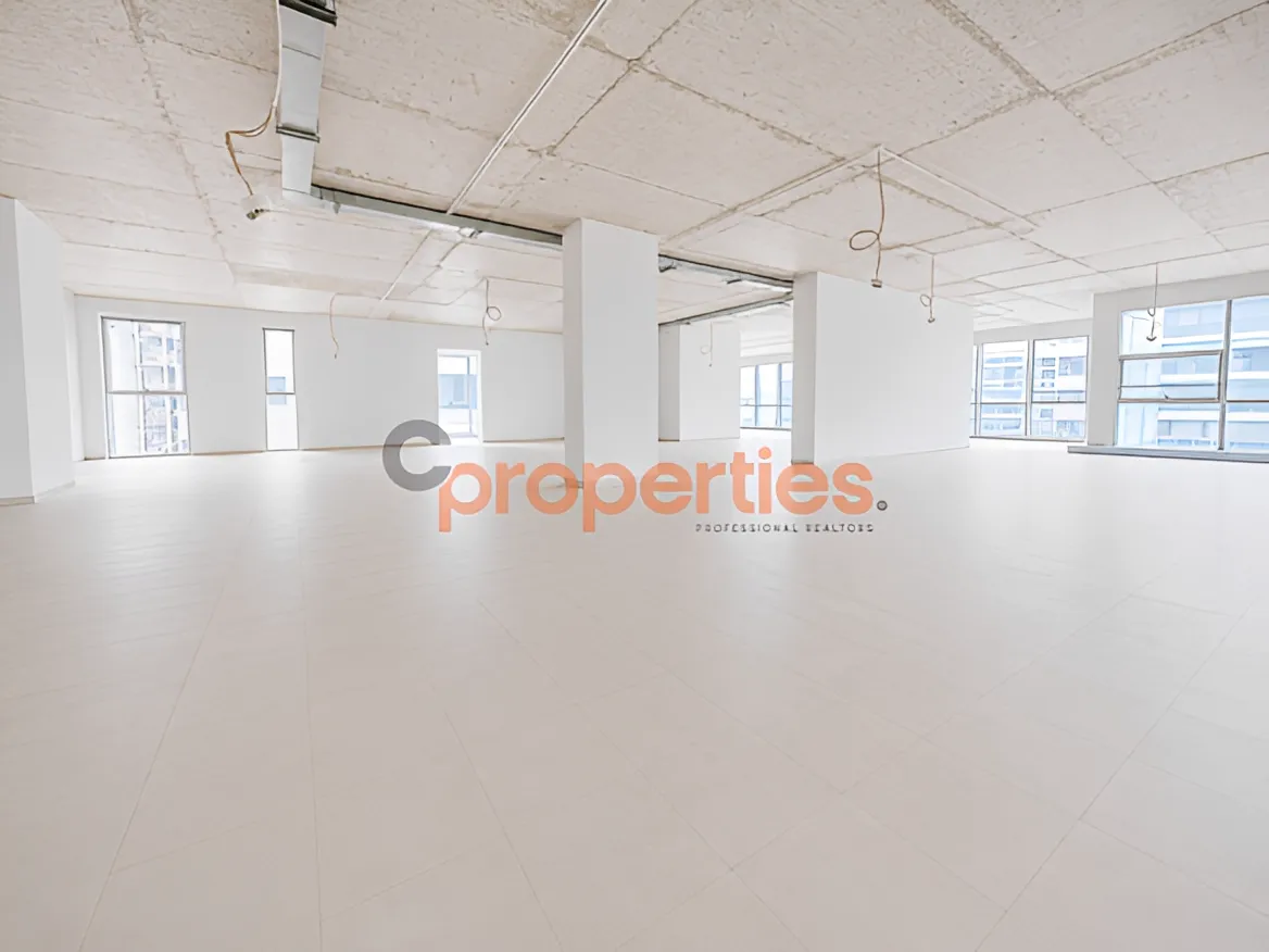 Office for rent in Ramleh Al Bayda, Beirut, Lebanon