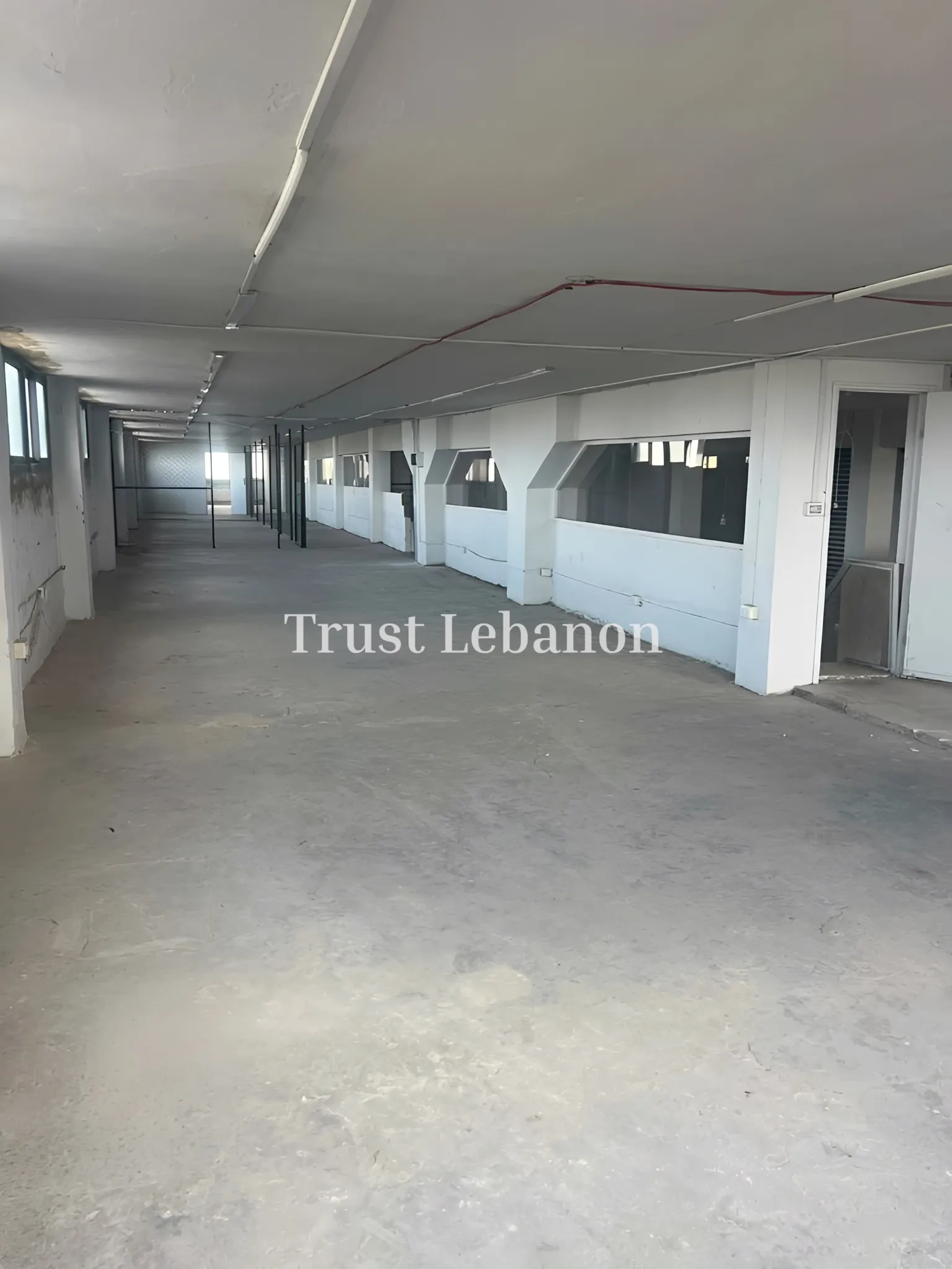 Warehouse for rent in Sin El Fil