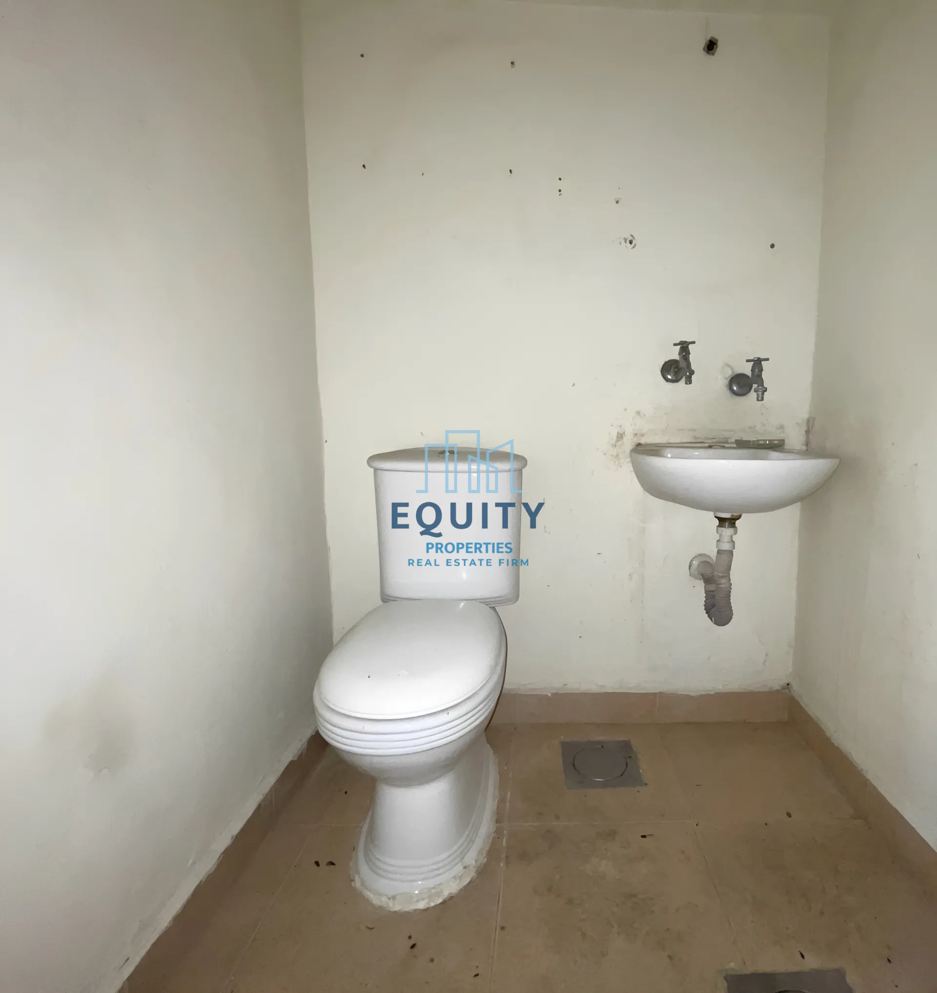 Commercial for Rent in Adonis