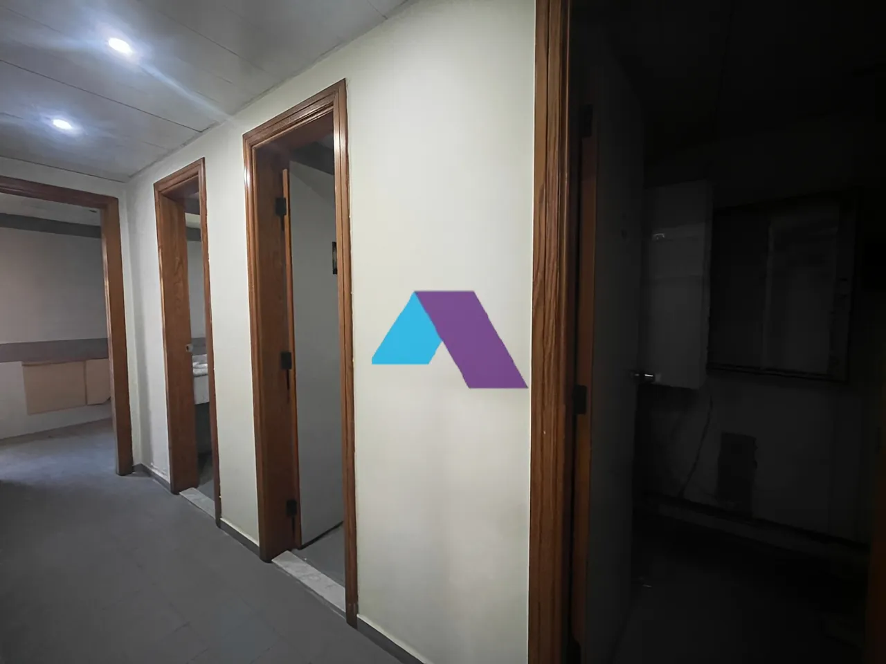 Office for rent in Sin El Fil