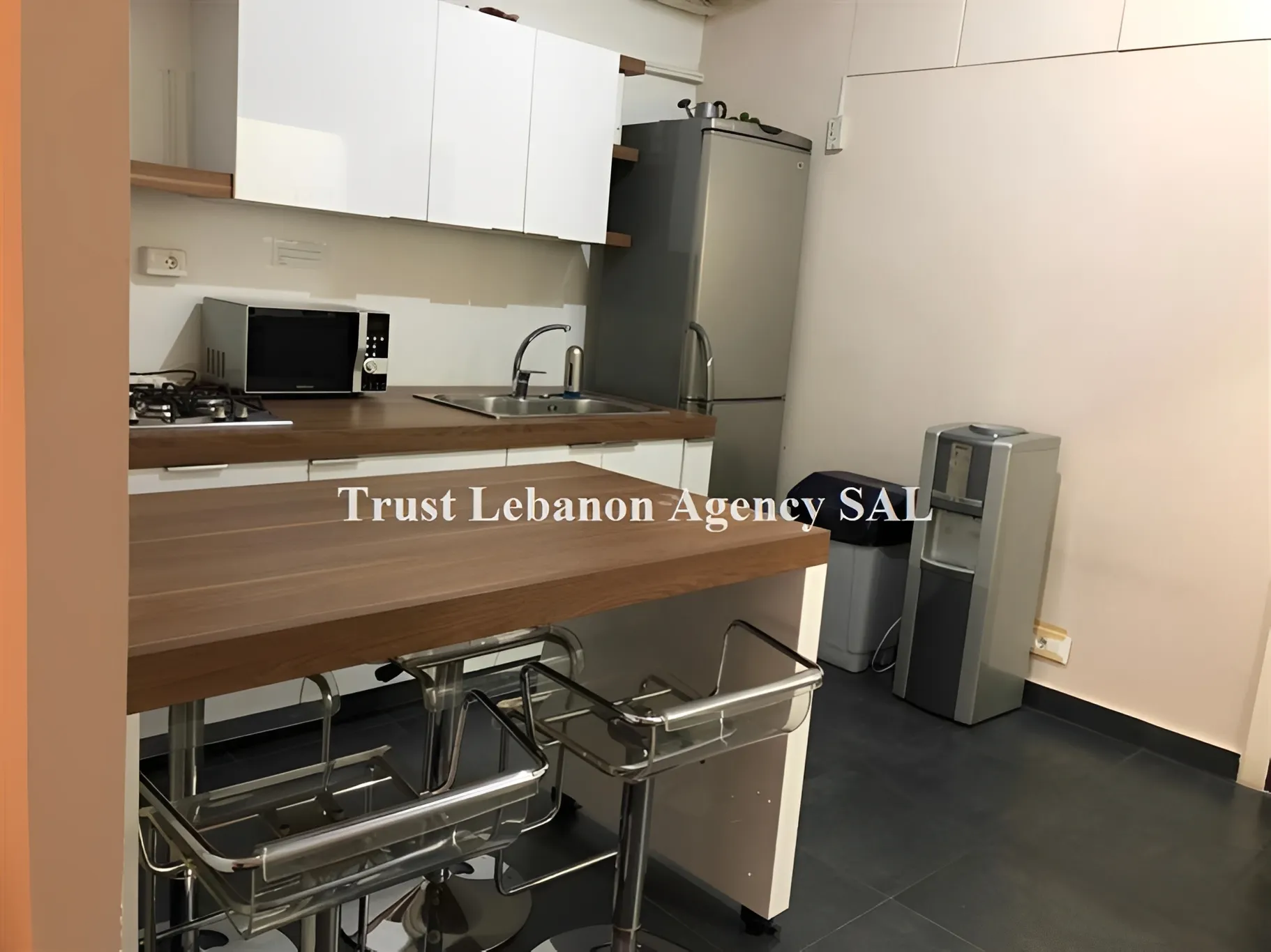 Office for sale in Metn, Mansourieh