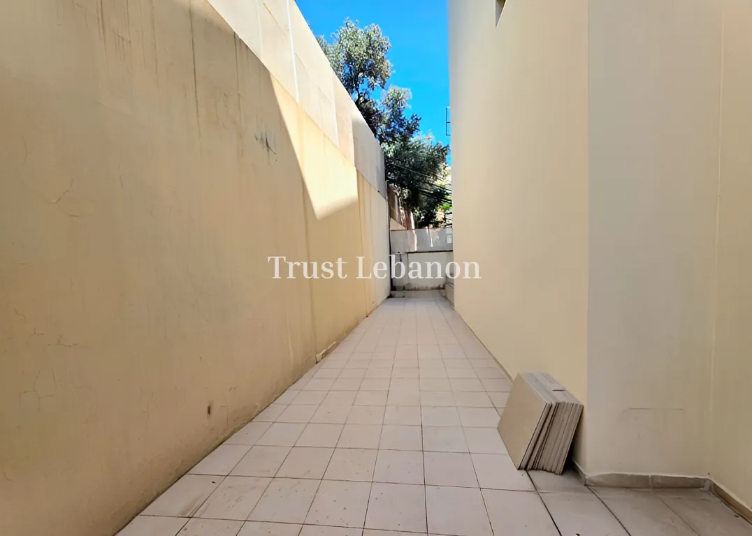 Shop for rent in Hazmieh, Lebanon