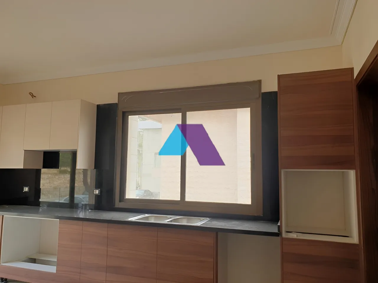 Apartment for Sale in Aabadiyeh