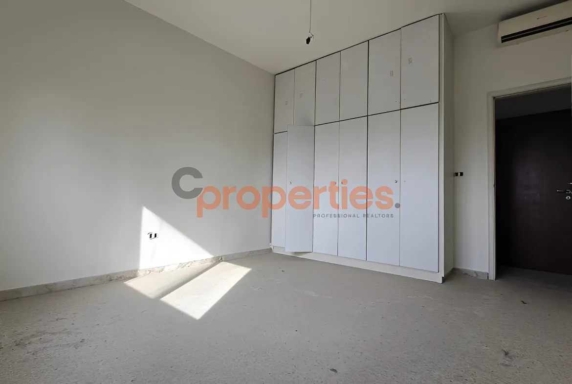 Apartment for Sale in Forn El Chebbak