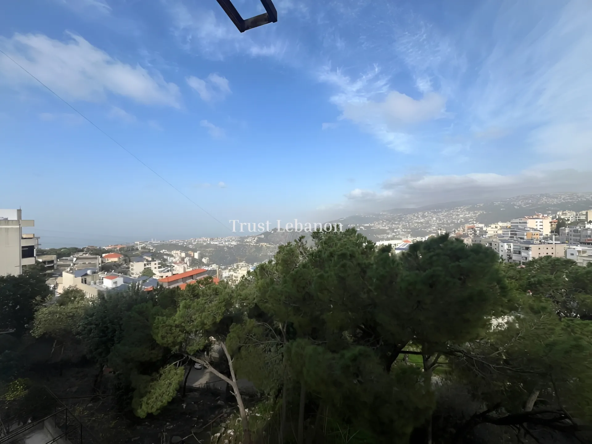 Showroom for rent in Mazraat Yachoua, Lebanon