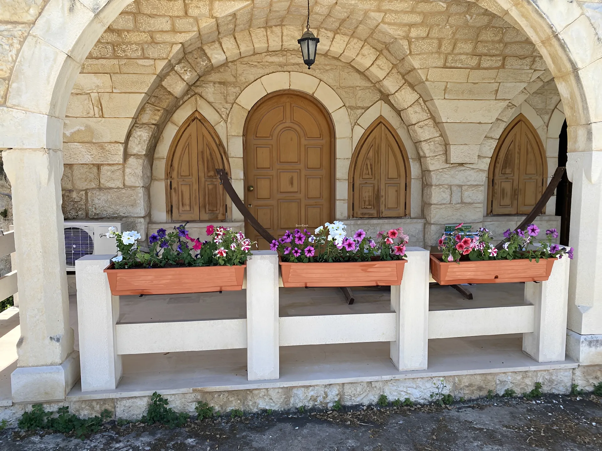 House for sale in Kour