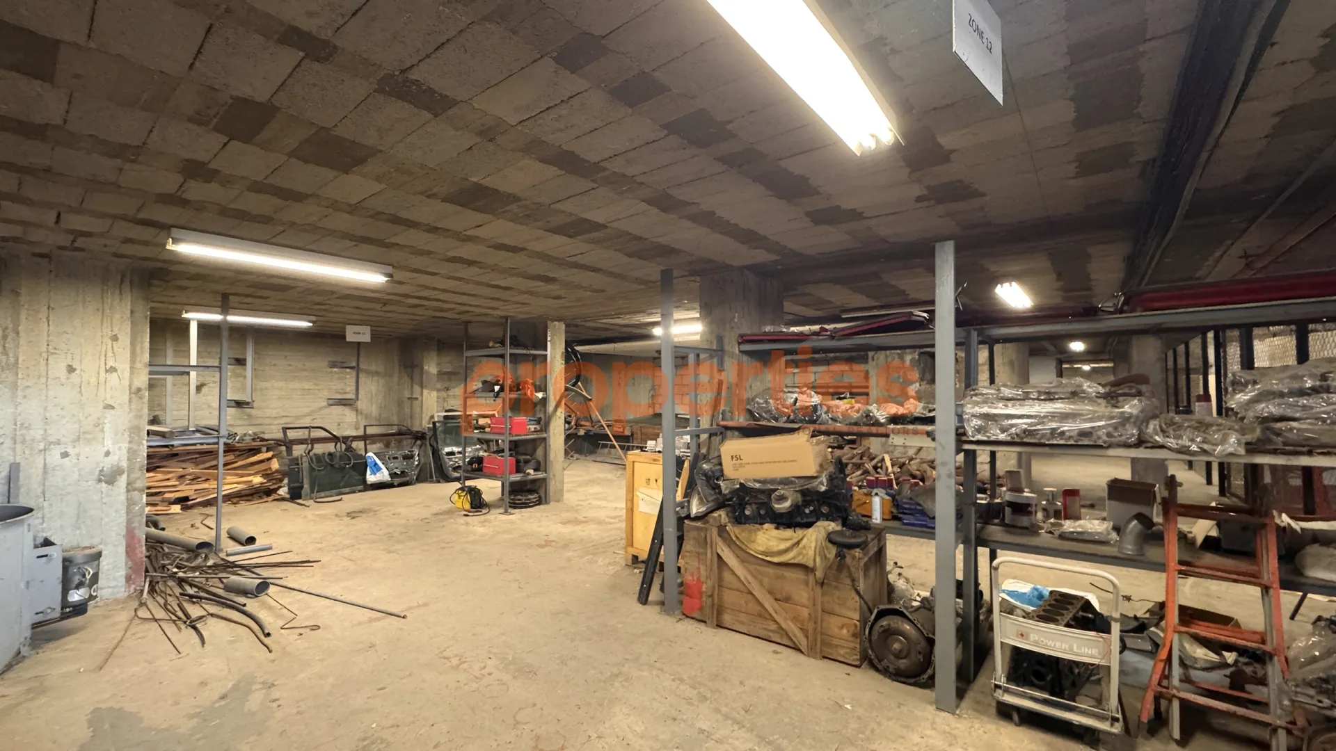 Warehouse for Rent in Aaoukar