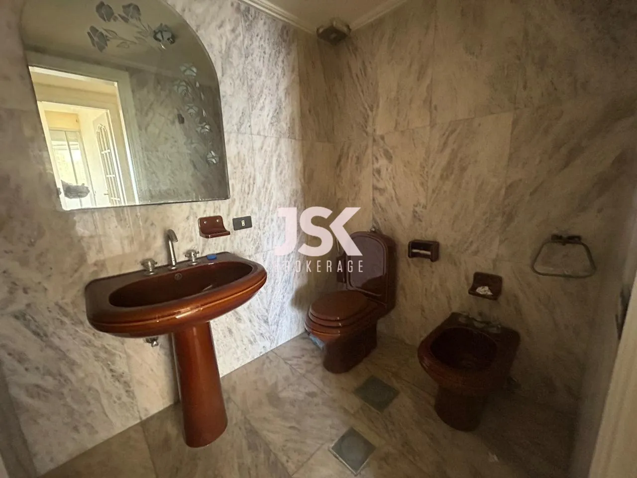 Apartment for Sale in Kraytem