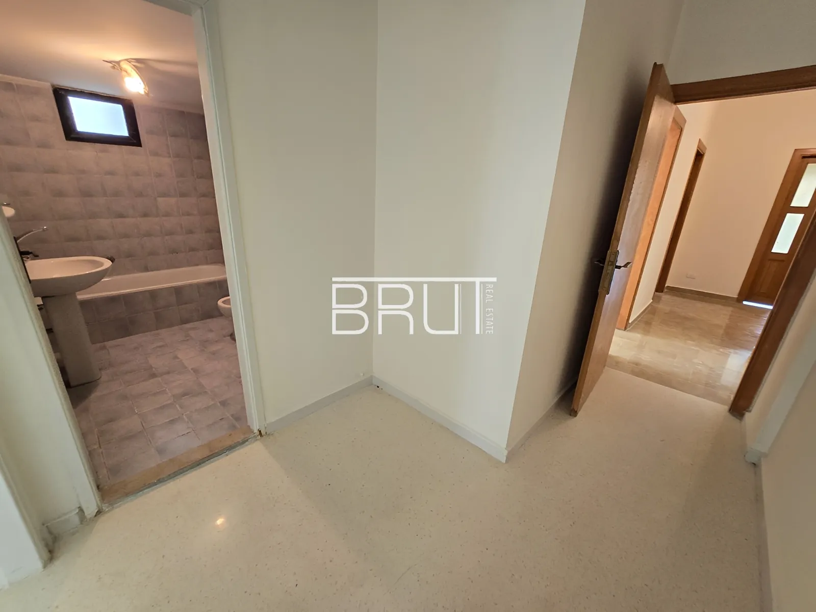 Apartment for Rent in Kaslik