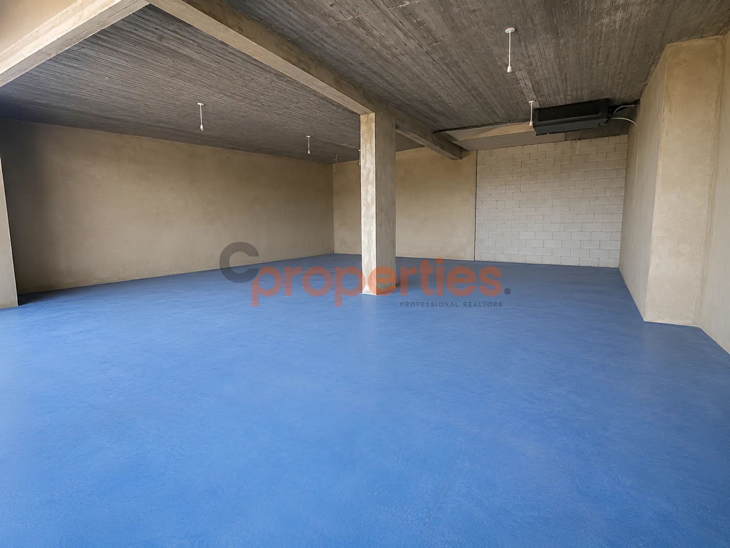 Shop for rent in Mansourieh, Lebanon