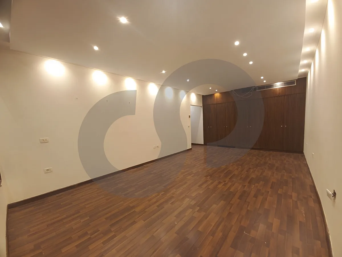 Apartment for Rent in Ramlet El Baida, Bayrut, Lebanon