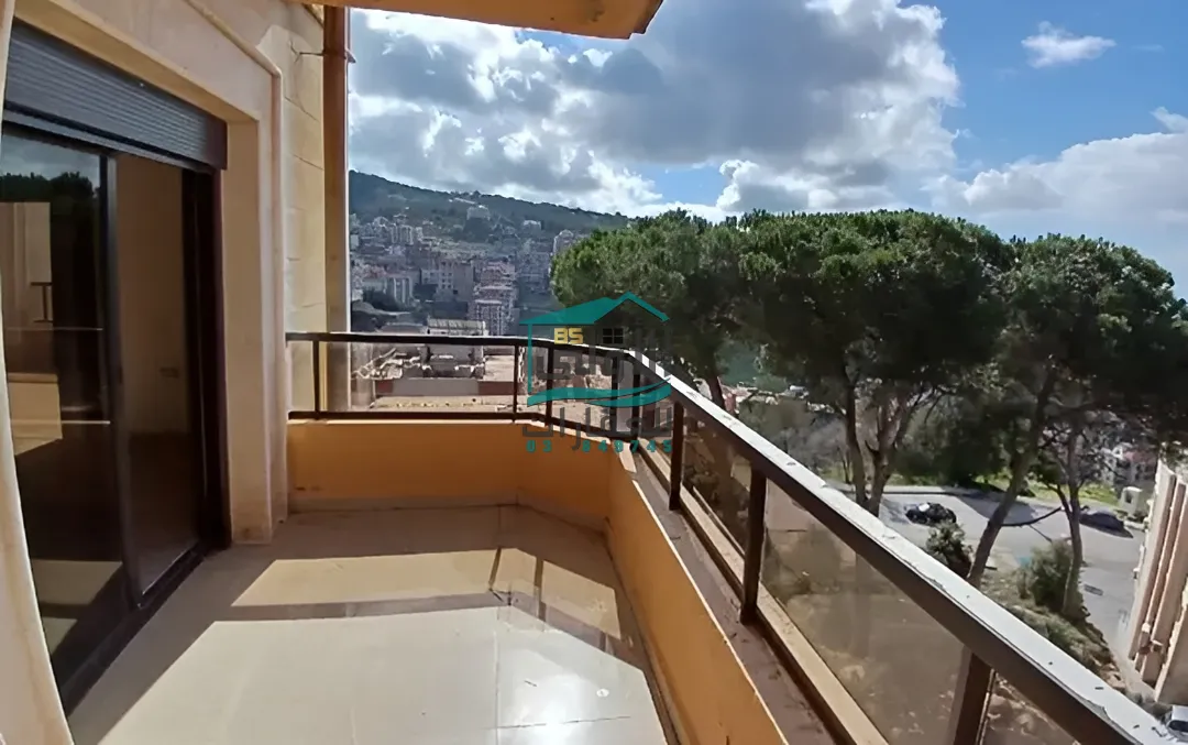 Residential in عيناب، عاليه، lebanon