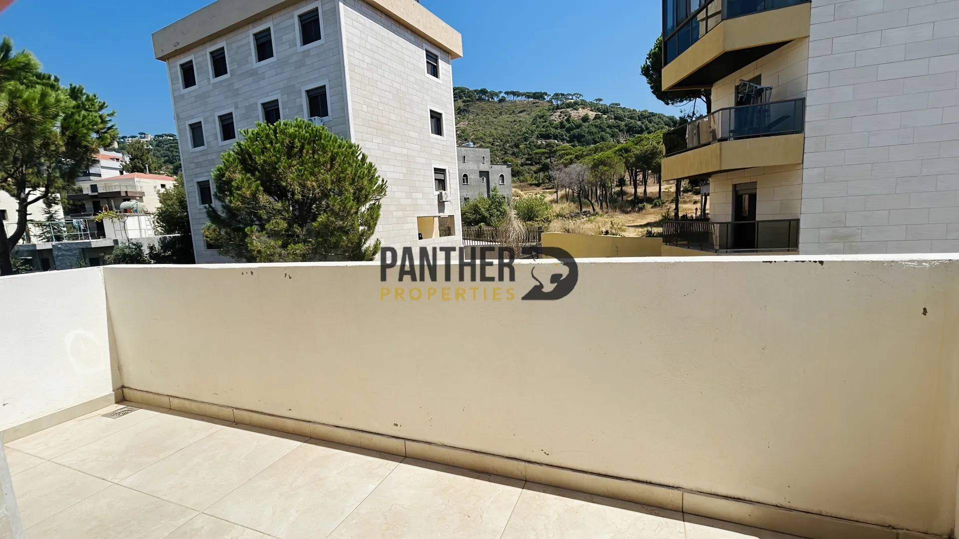 Apartment for rent in Baabdat