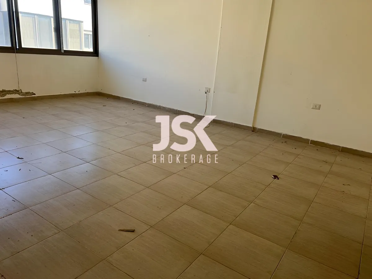 Apartment for Sale in Aaramoun, Lebanon - 3 bed, 3 bath
