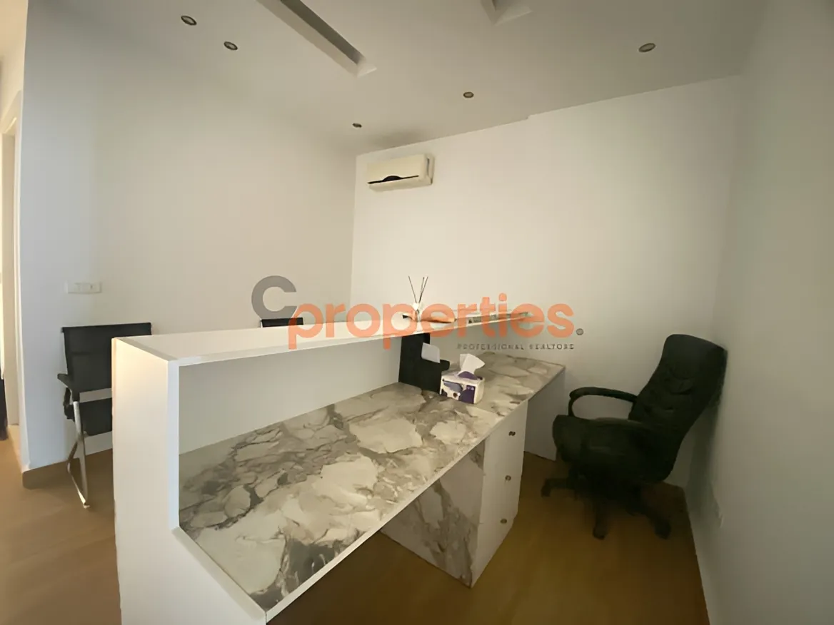 Office for Rent in Zalqa
