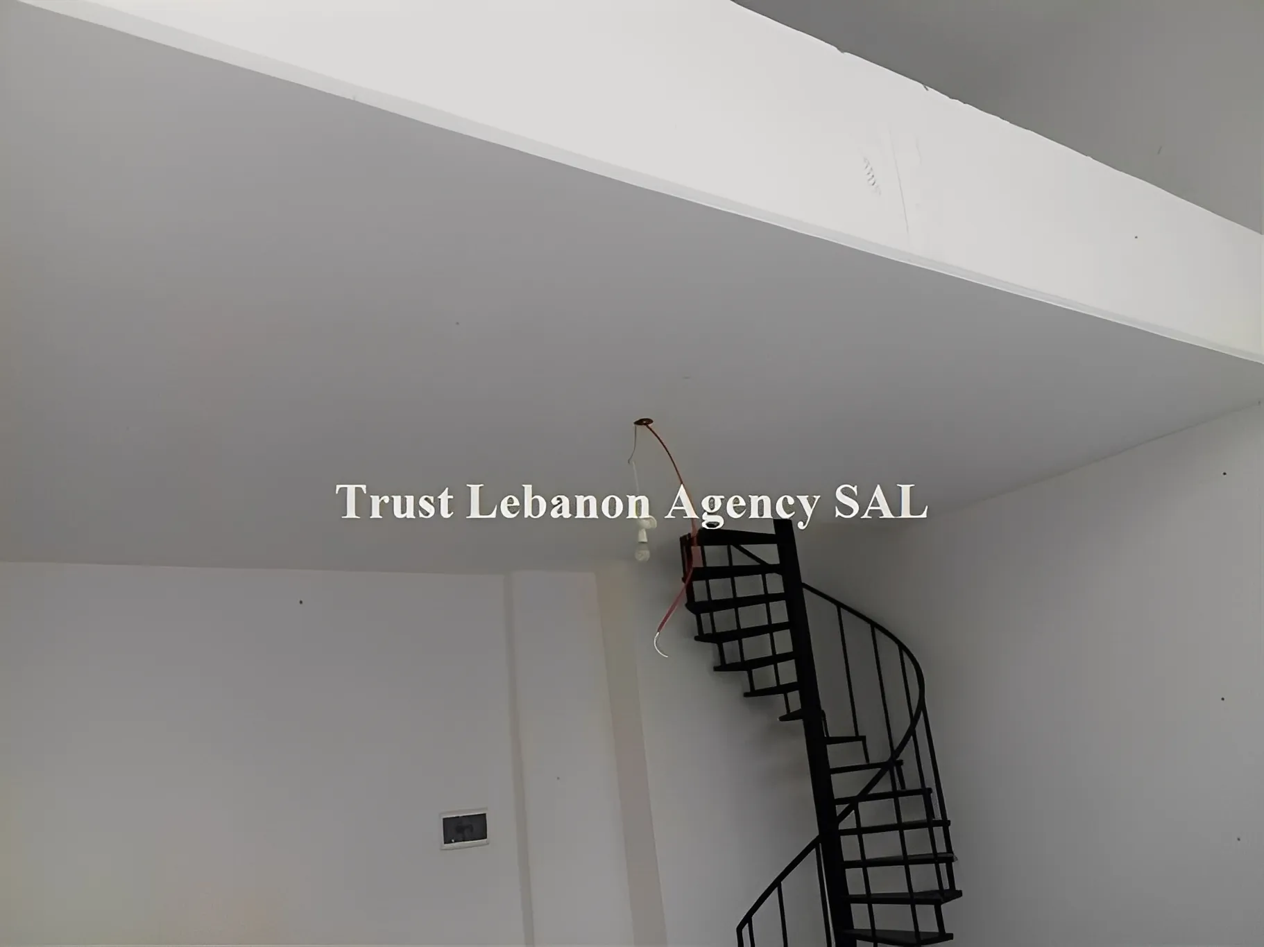 Shop for sale in Beirut, Barbour