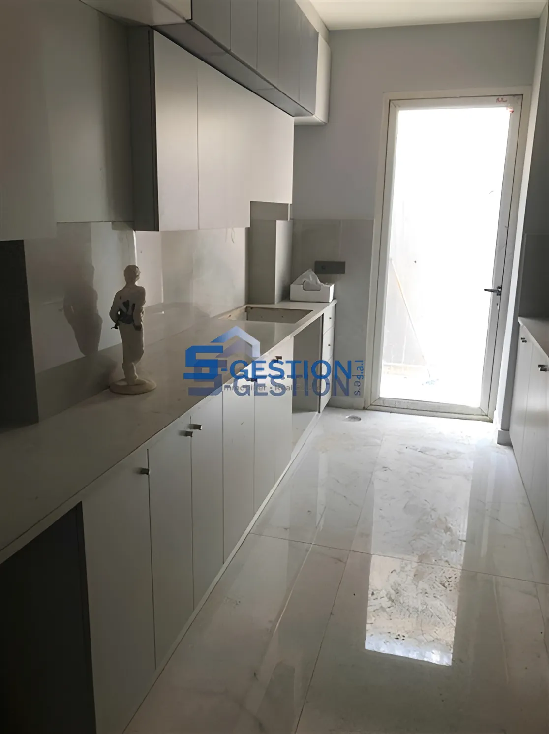 Apartment for Sale in Achrafieh - 3 bed, 2 bath