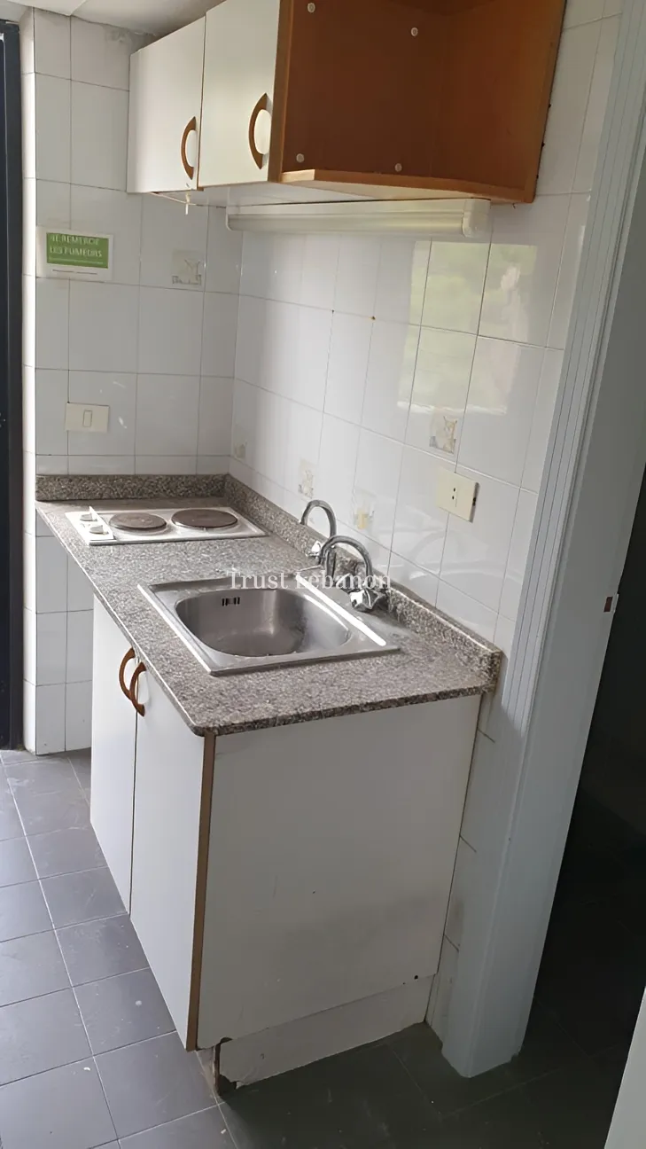 Office for rent in Sin El Fil, Lebanon
