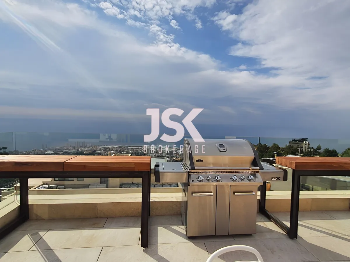 Penthouse for Sale in Adma w Dafnah