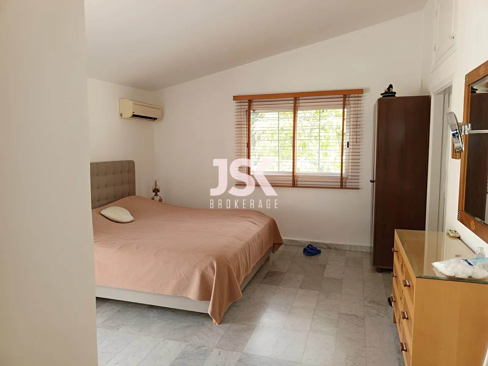 Villa for Sale in Edde