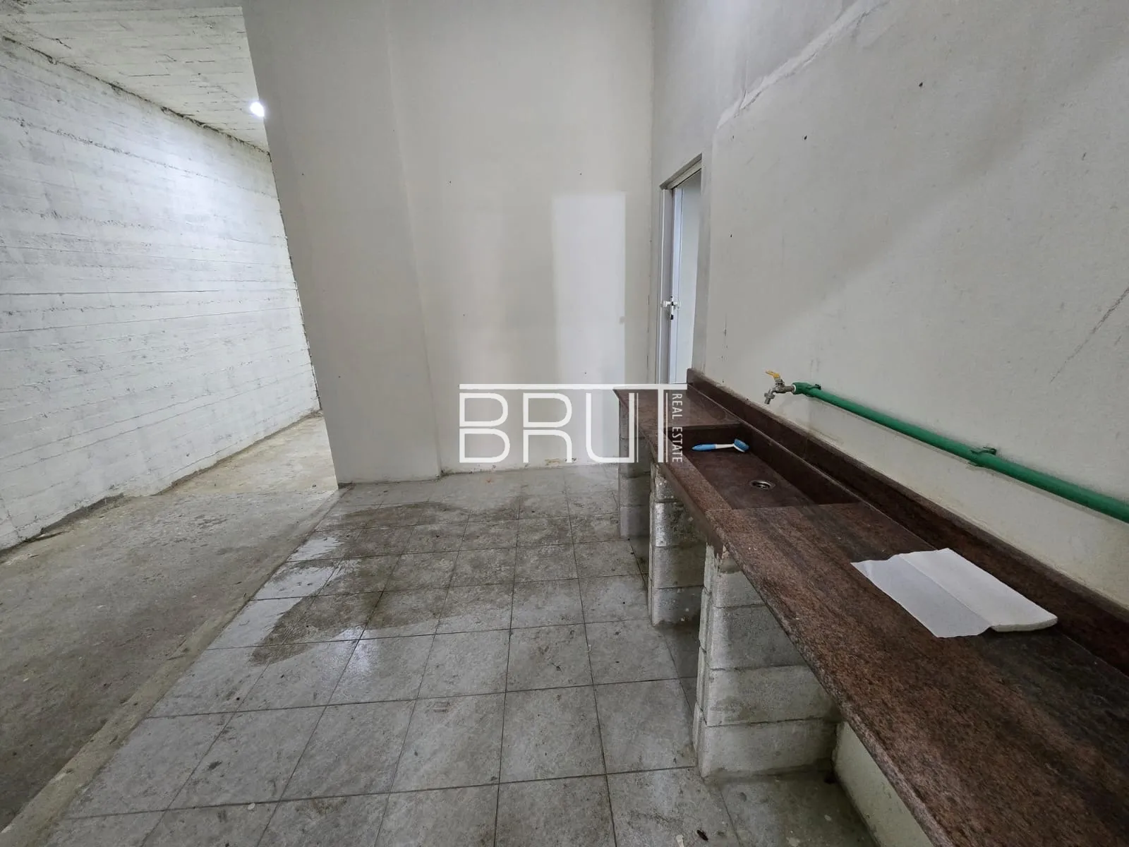 Warehouse for rent in Zouk mosbeh, lebanon