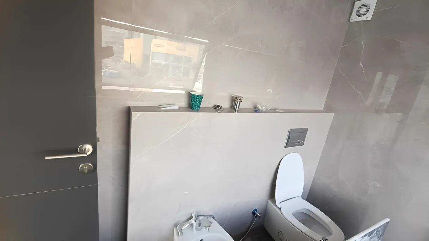 Commercial Property For Rent in Metn