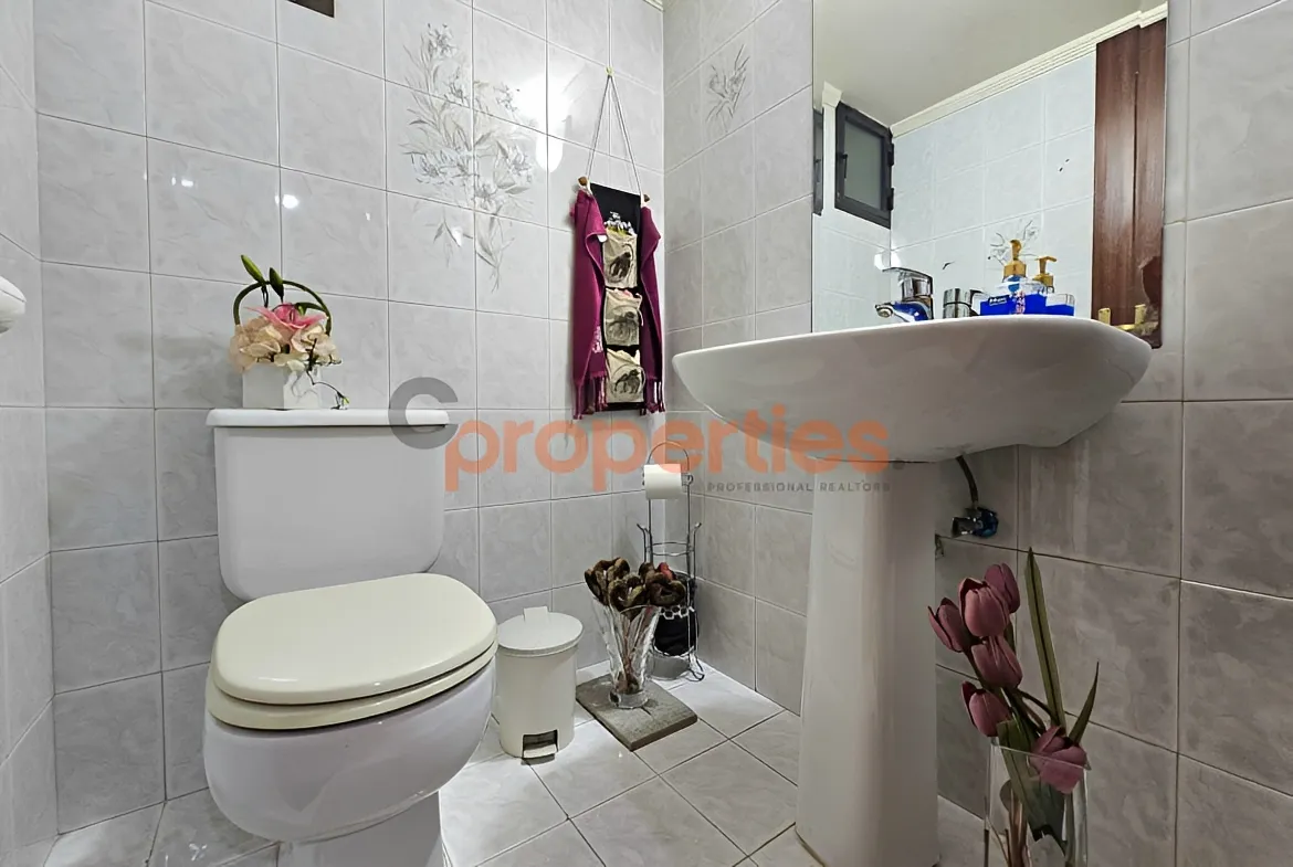 Apartment for Sale in Beit El Chaar