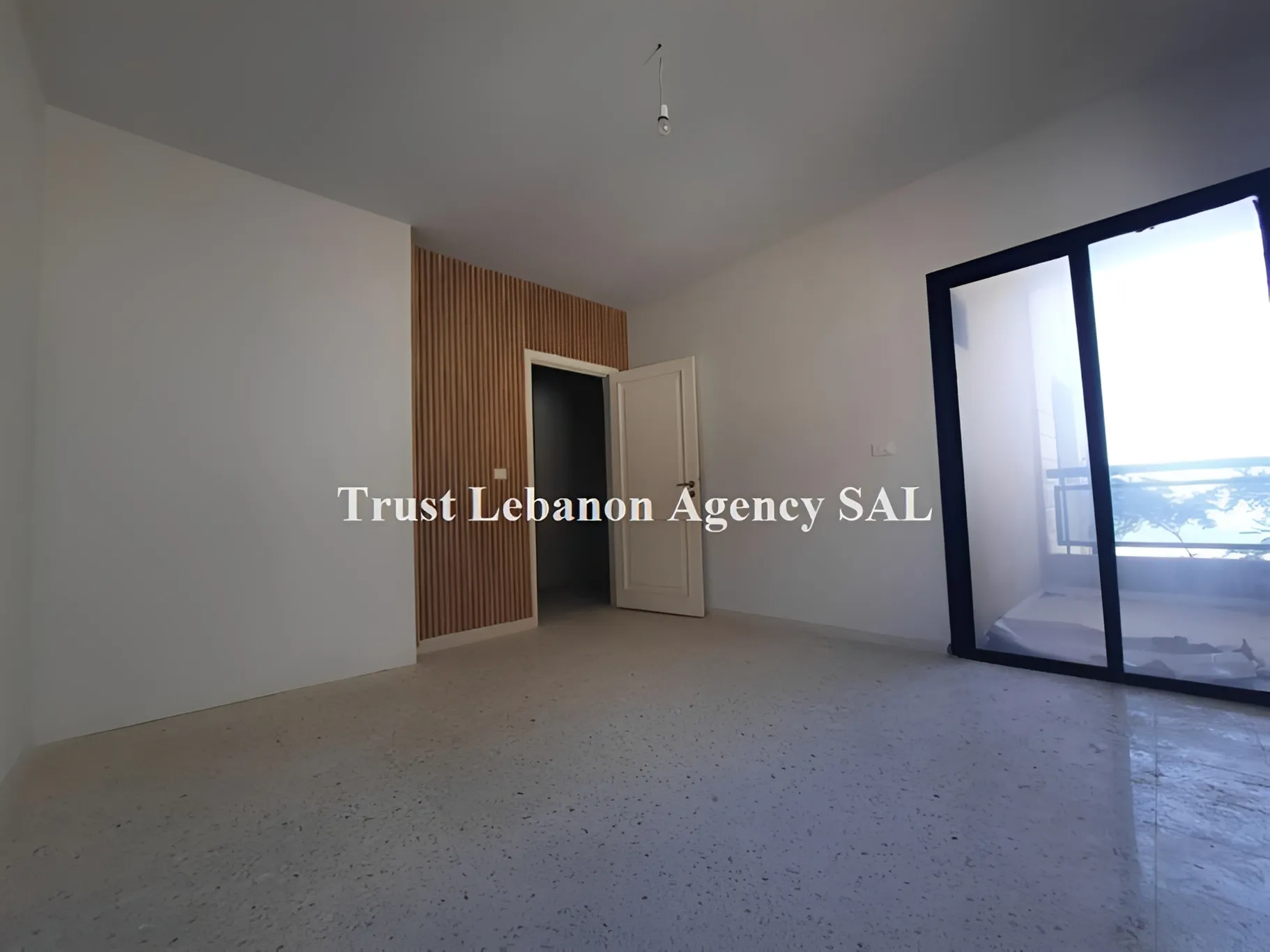 Apartment for Sale in Alay Lebanon - 2 bed, 2 bath