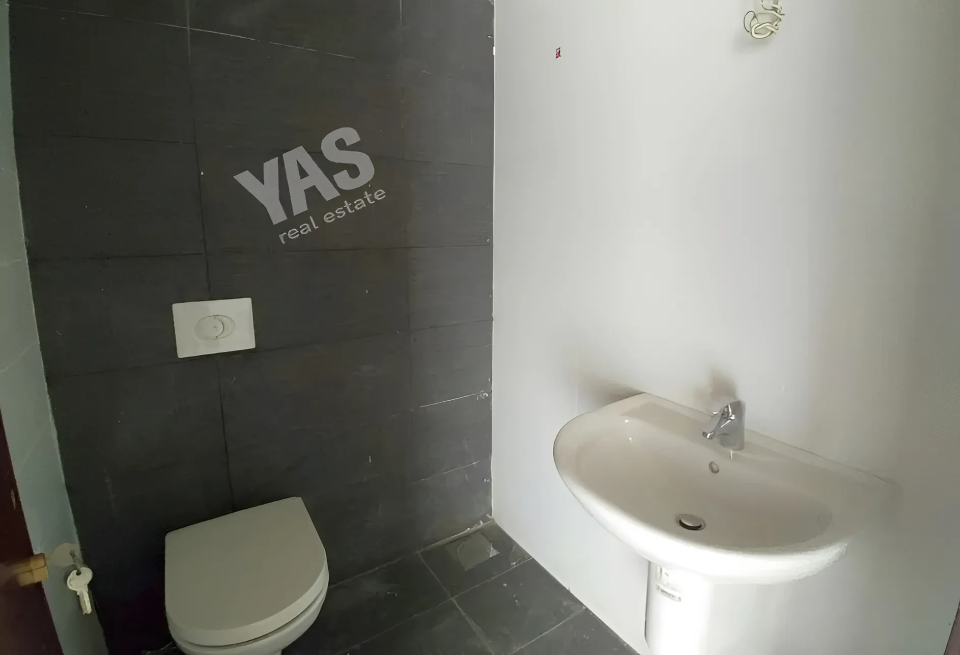 Apartment for Sale in Ballouneh - 3 bed, 3 bath