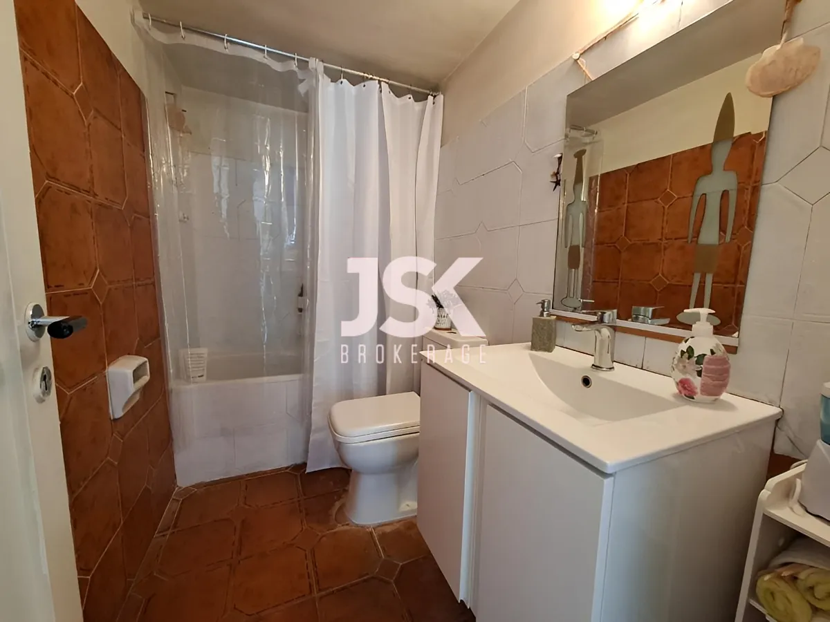 Chalet for Sale in Safra