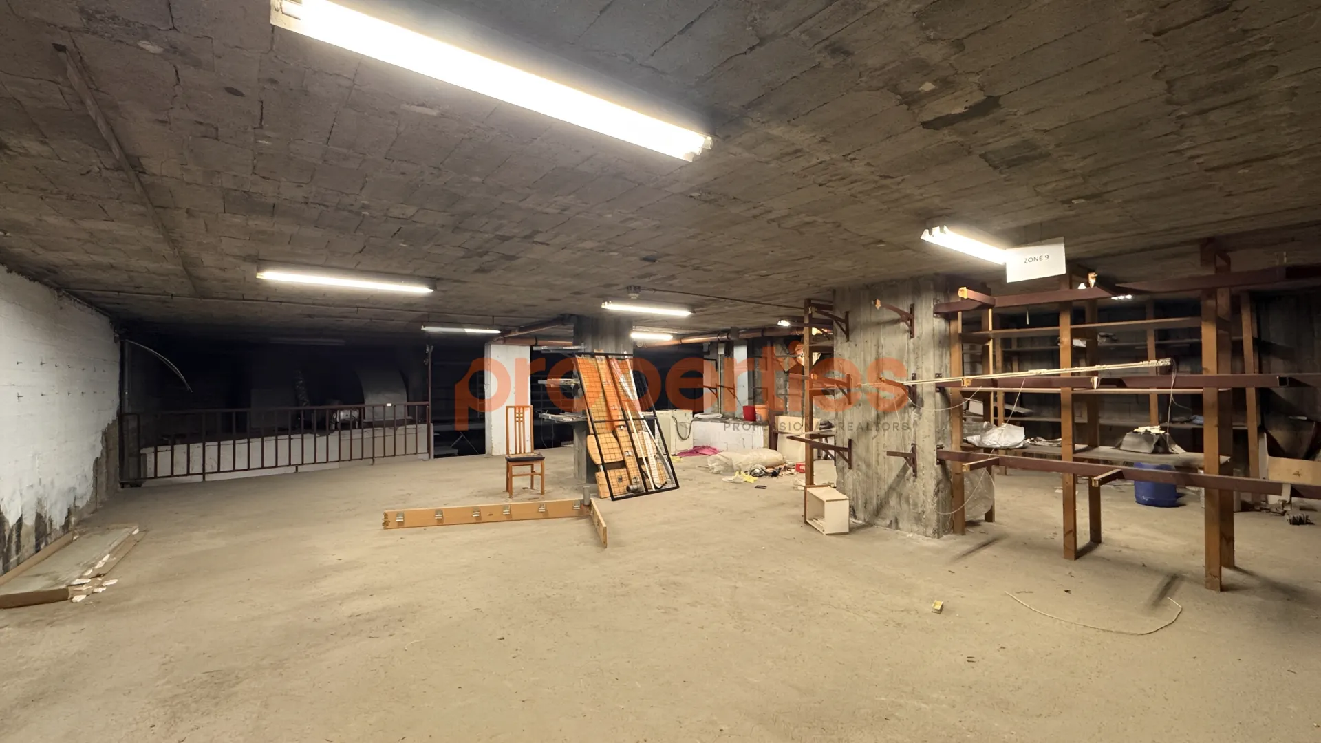 Warehouse for Rent in Aaoukar