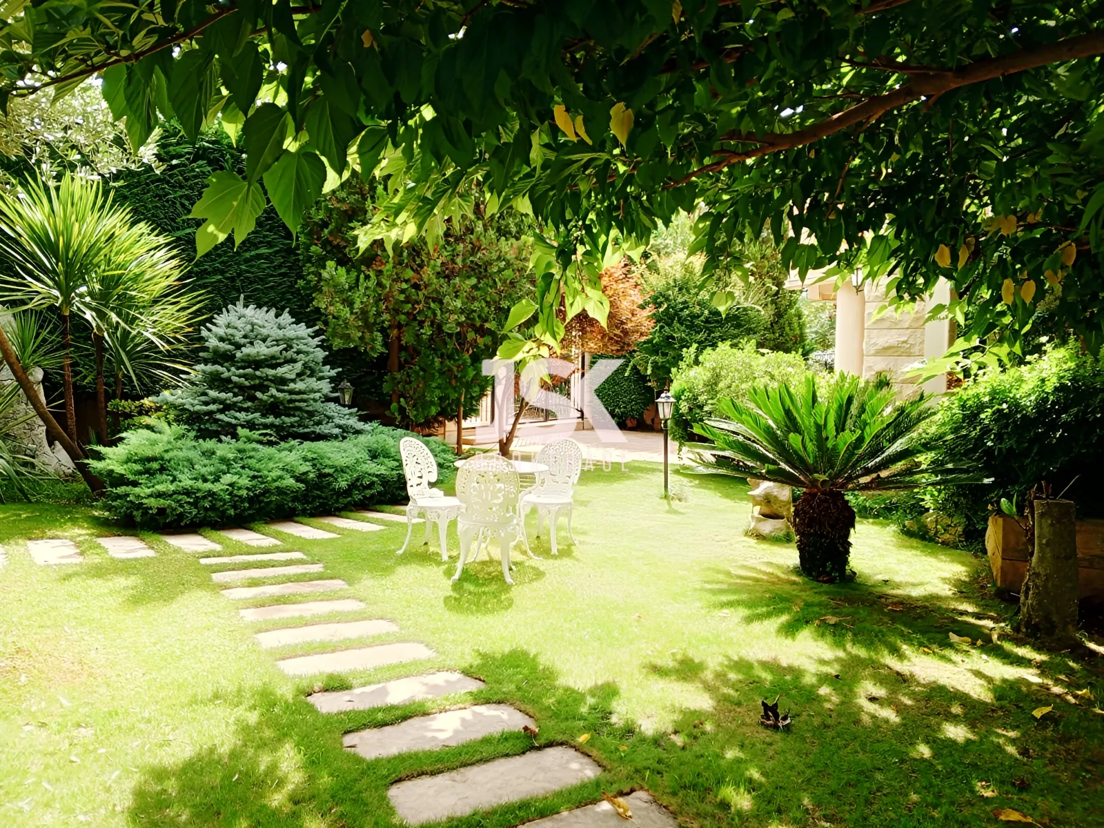 Villa for Sale in Kfour