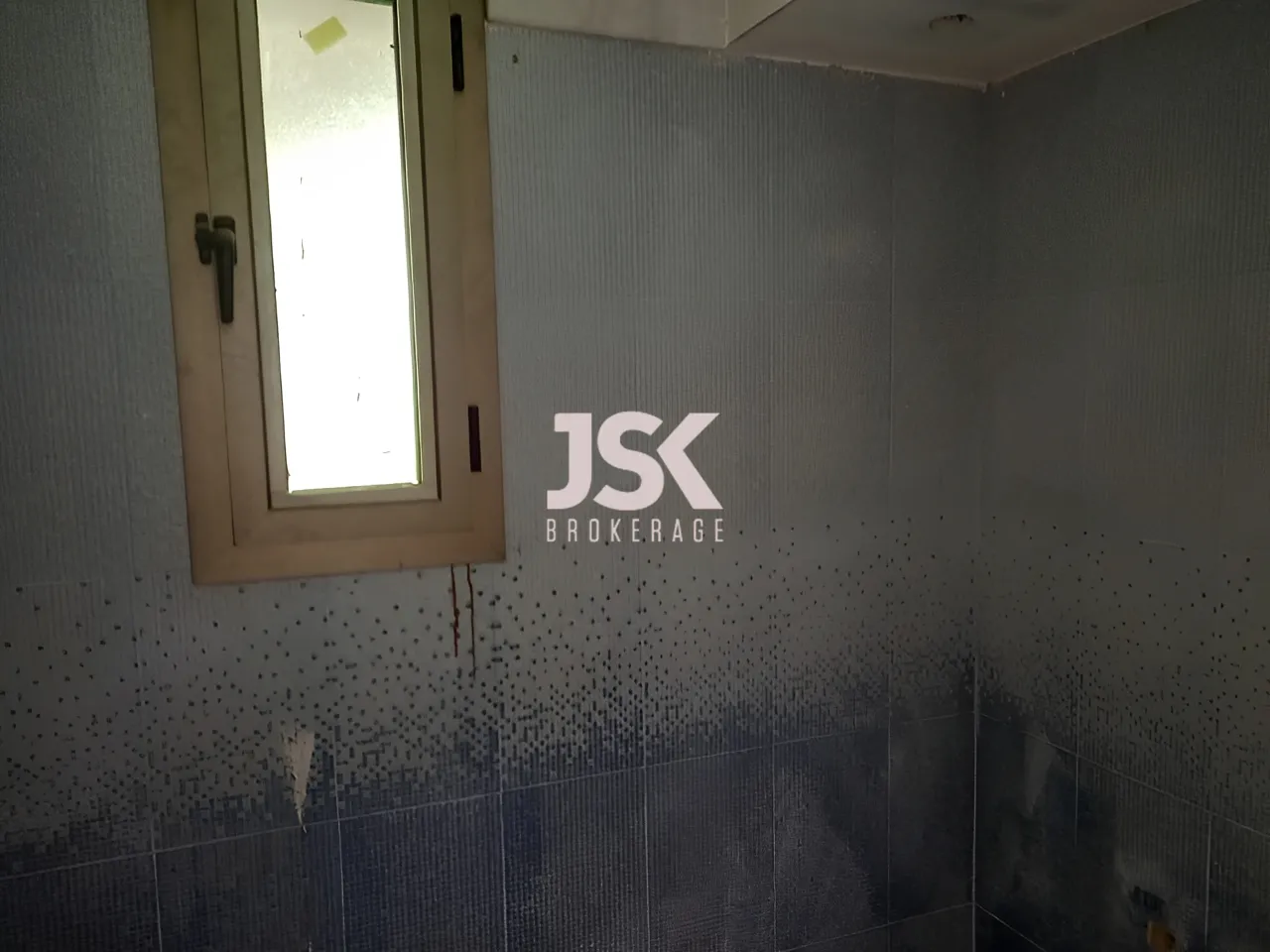 Apartment for Sale in Haret Sakher