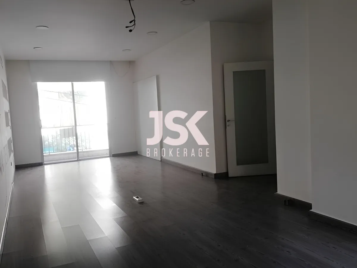 Office for rent in Achrafieh