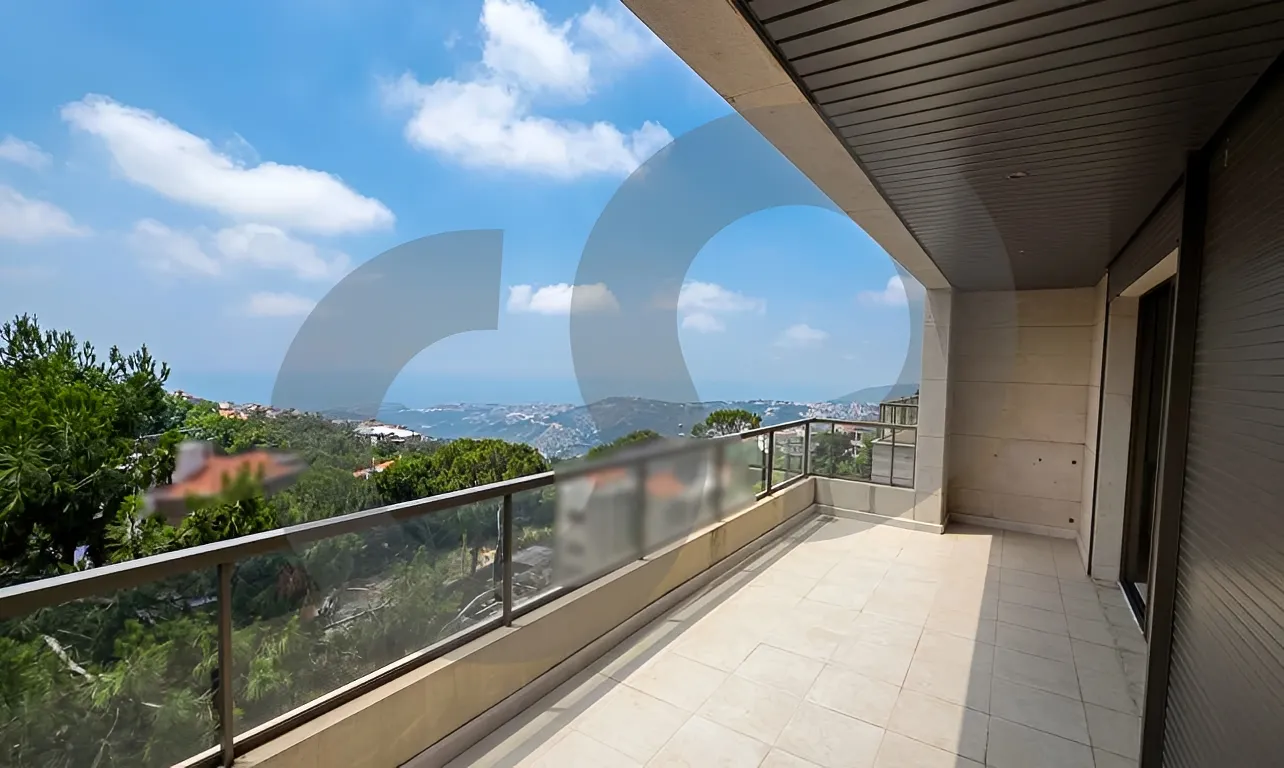 Building for Sale in Cornet Chahwan