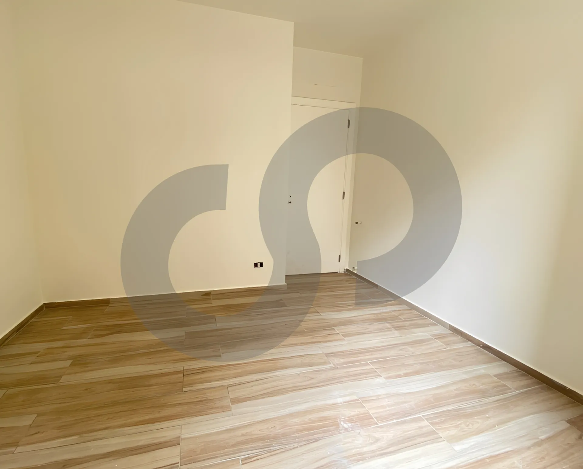 Apartment for Sale in Mazraat Yachoua, Lebanon - 3 bed, 2 bath