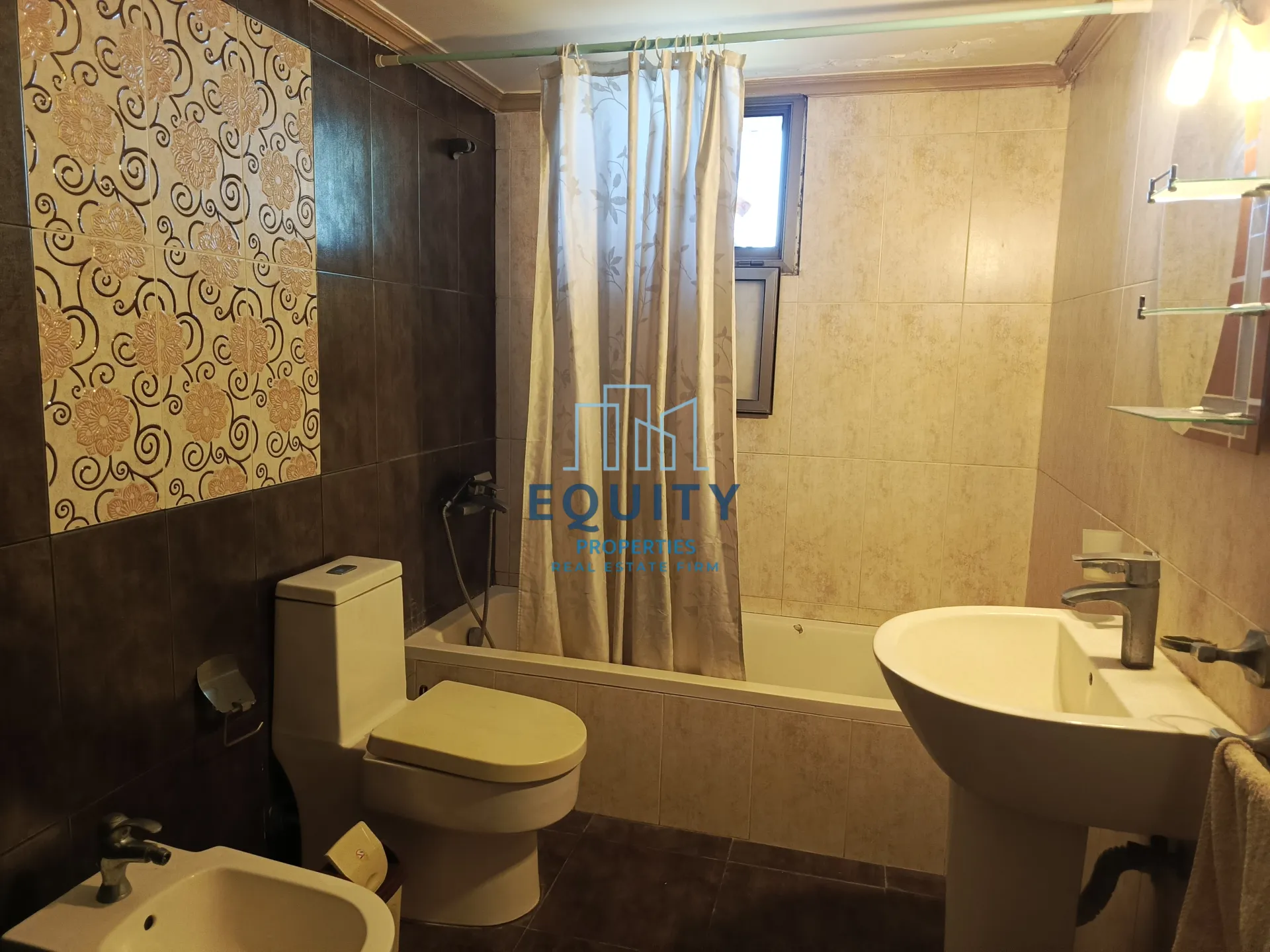 Apartment for rent in Chekka
