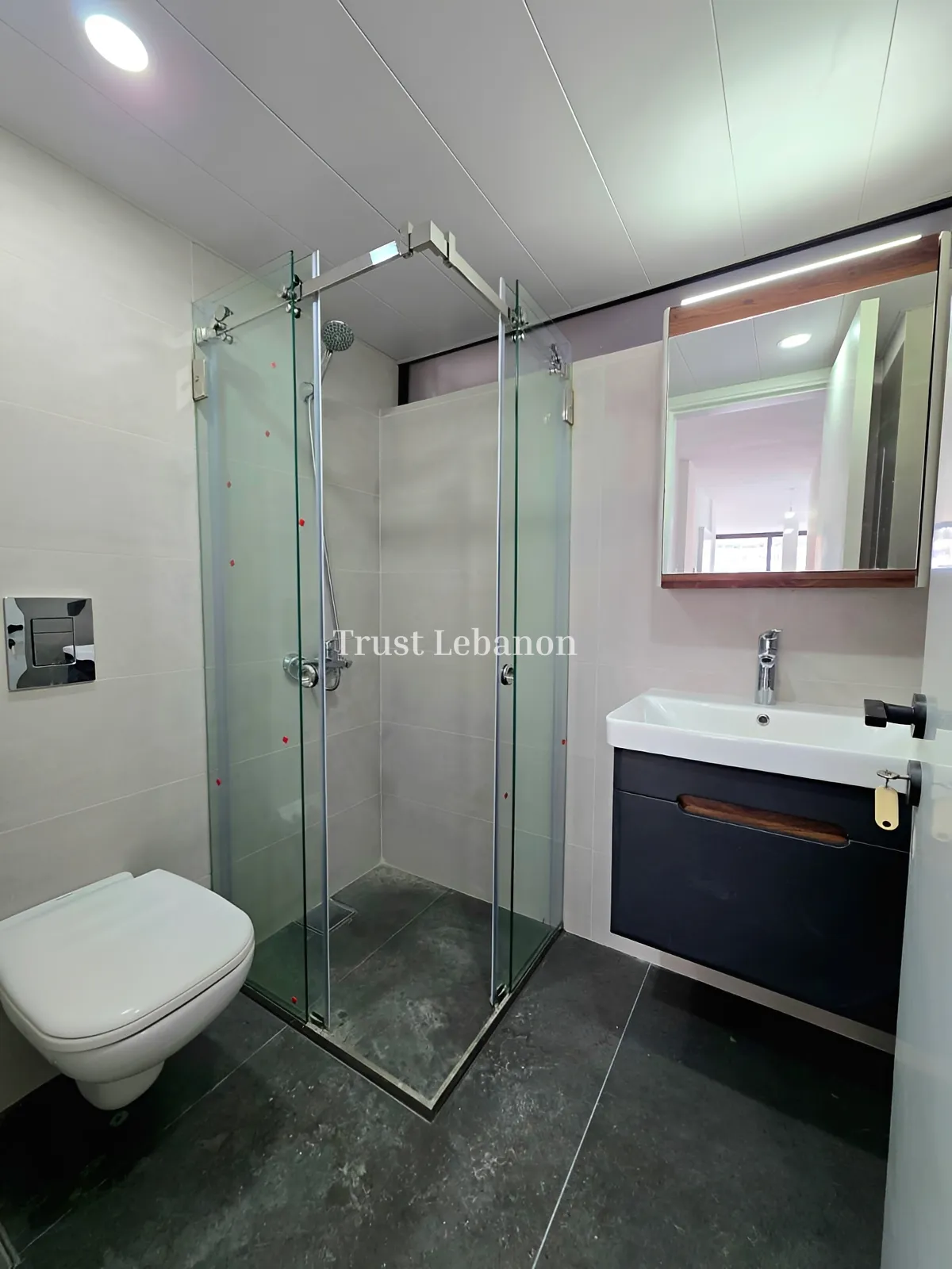 Office for rent in Antelias, Lebanon