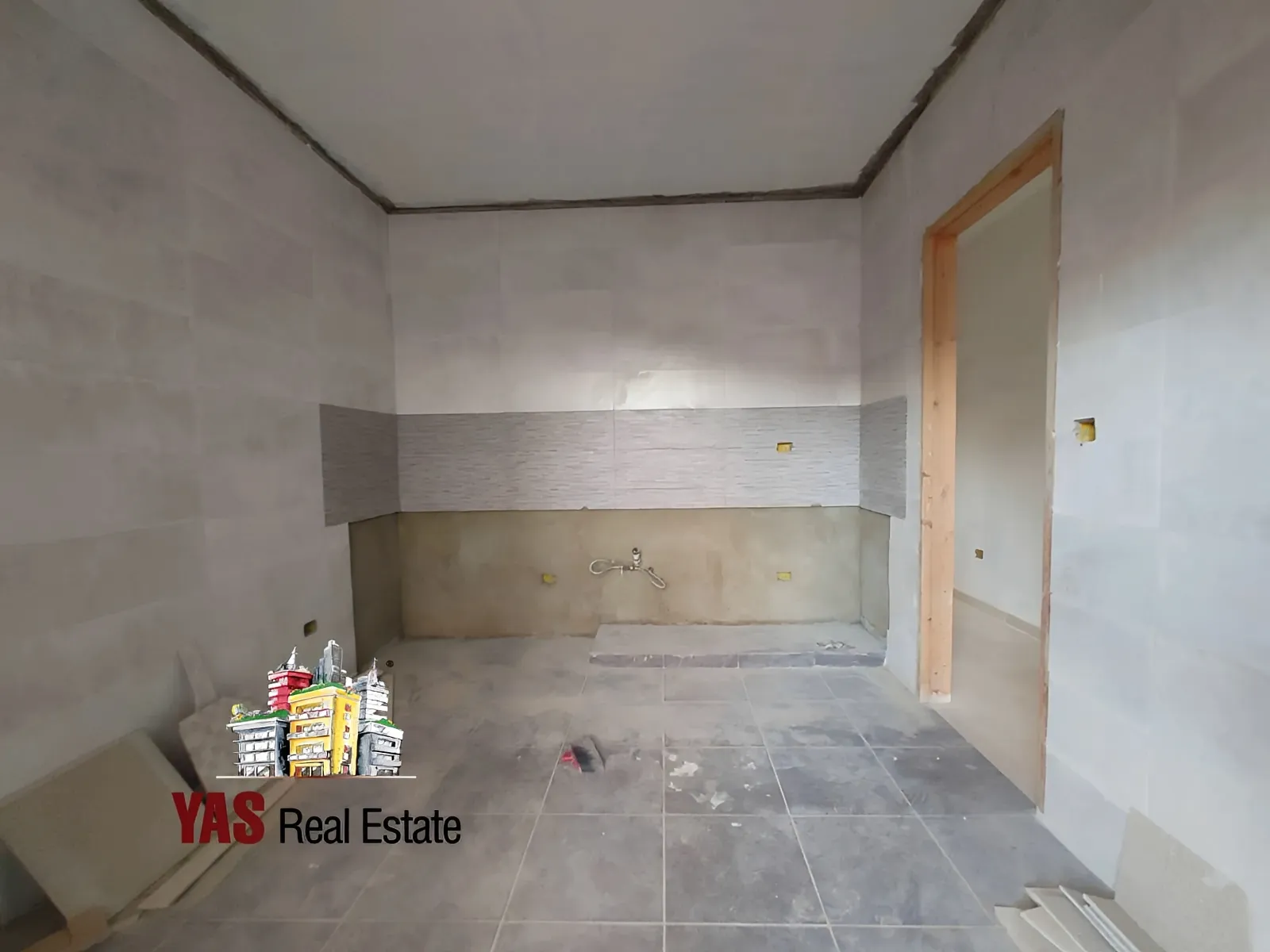 Apartment for Sale in Ain El Rihaneh - 3 bed, 3 bath