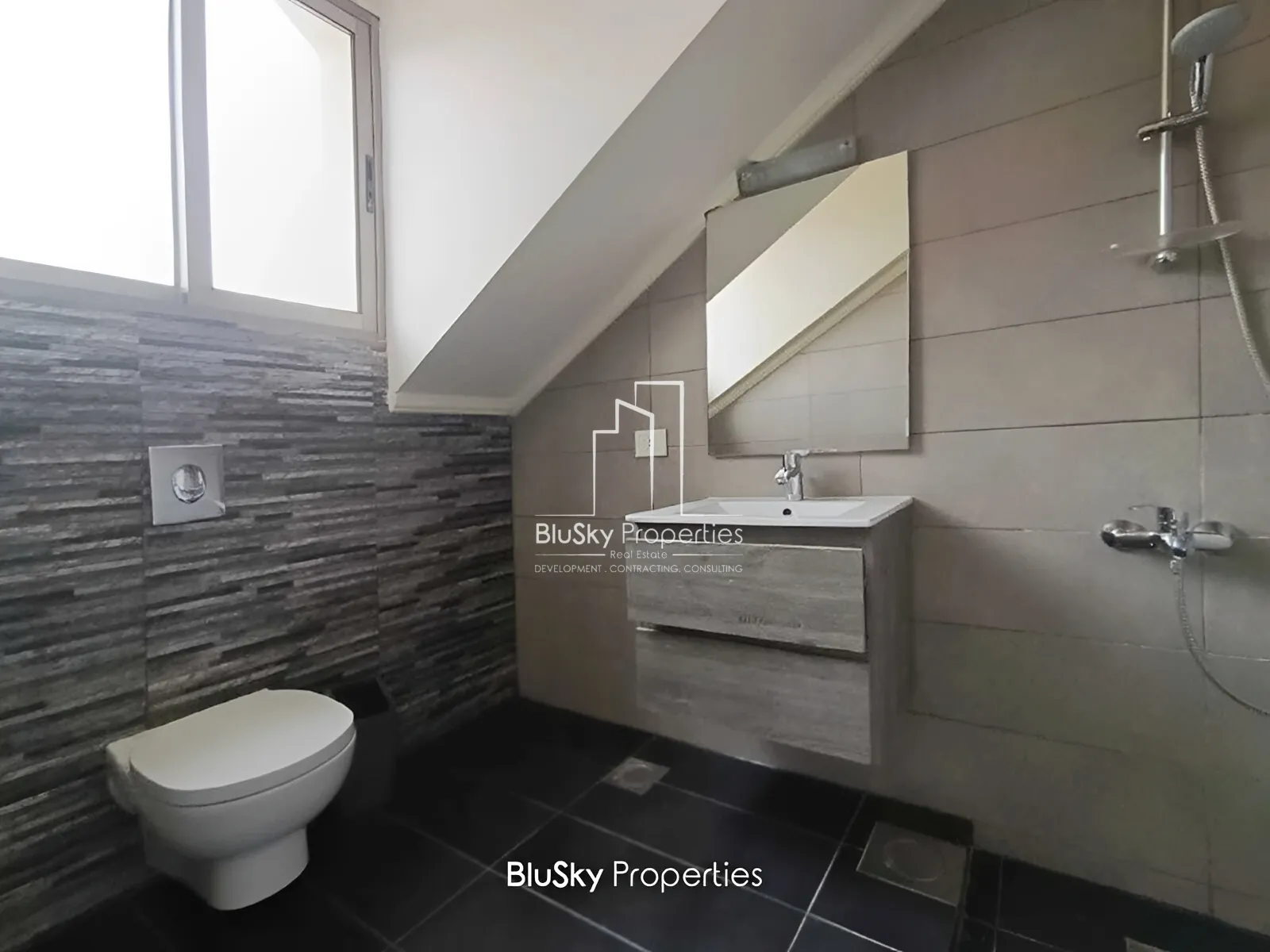 Duplex for Sale in Fidar