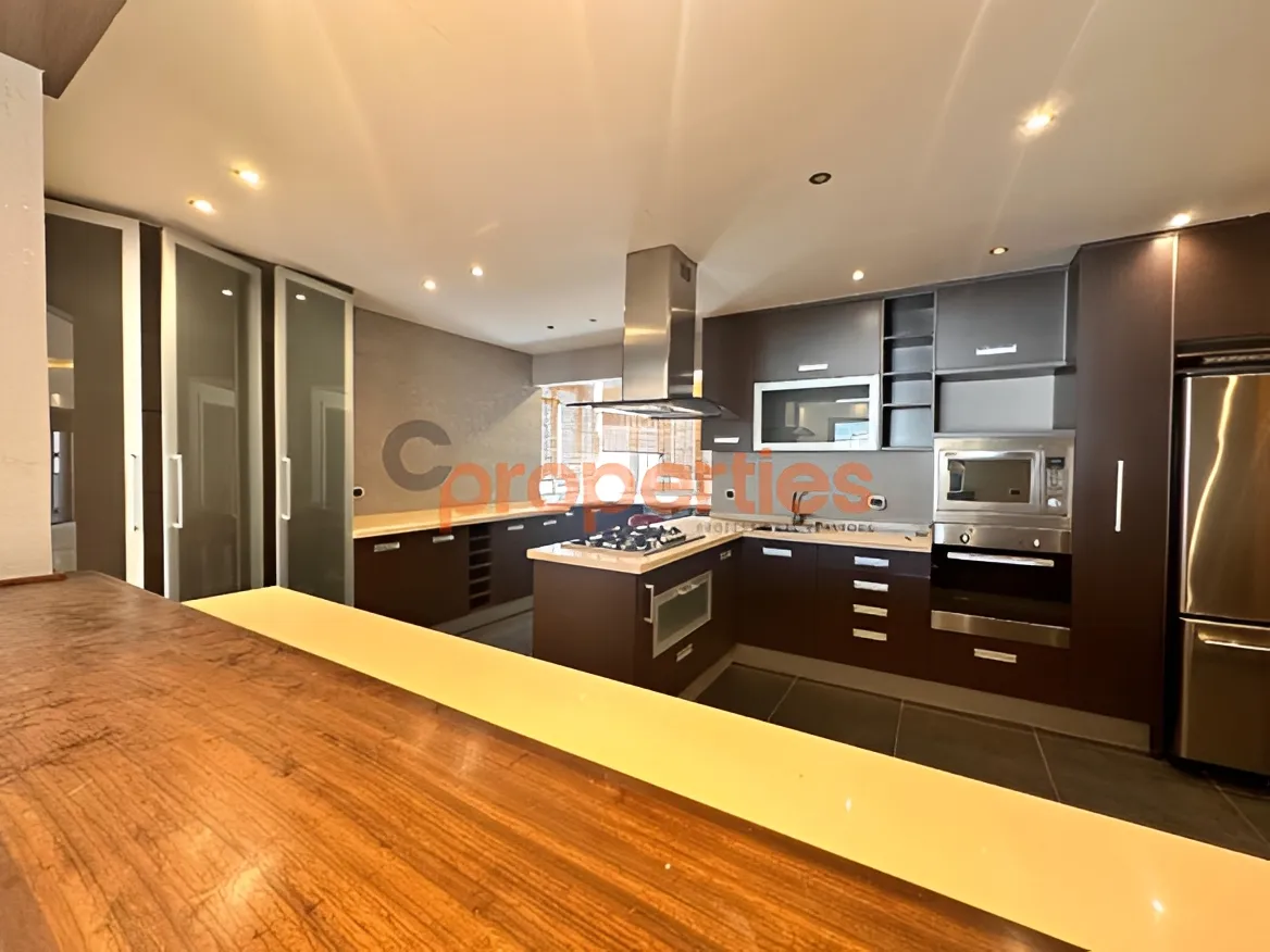 Apartment for rent in Ramleh Al Bayda, Beirut, Lebanon