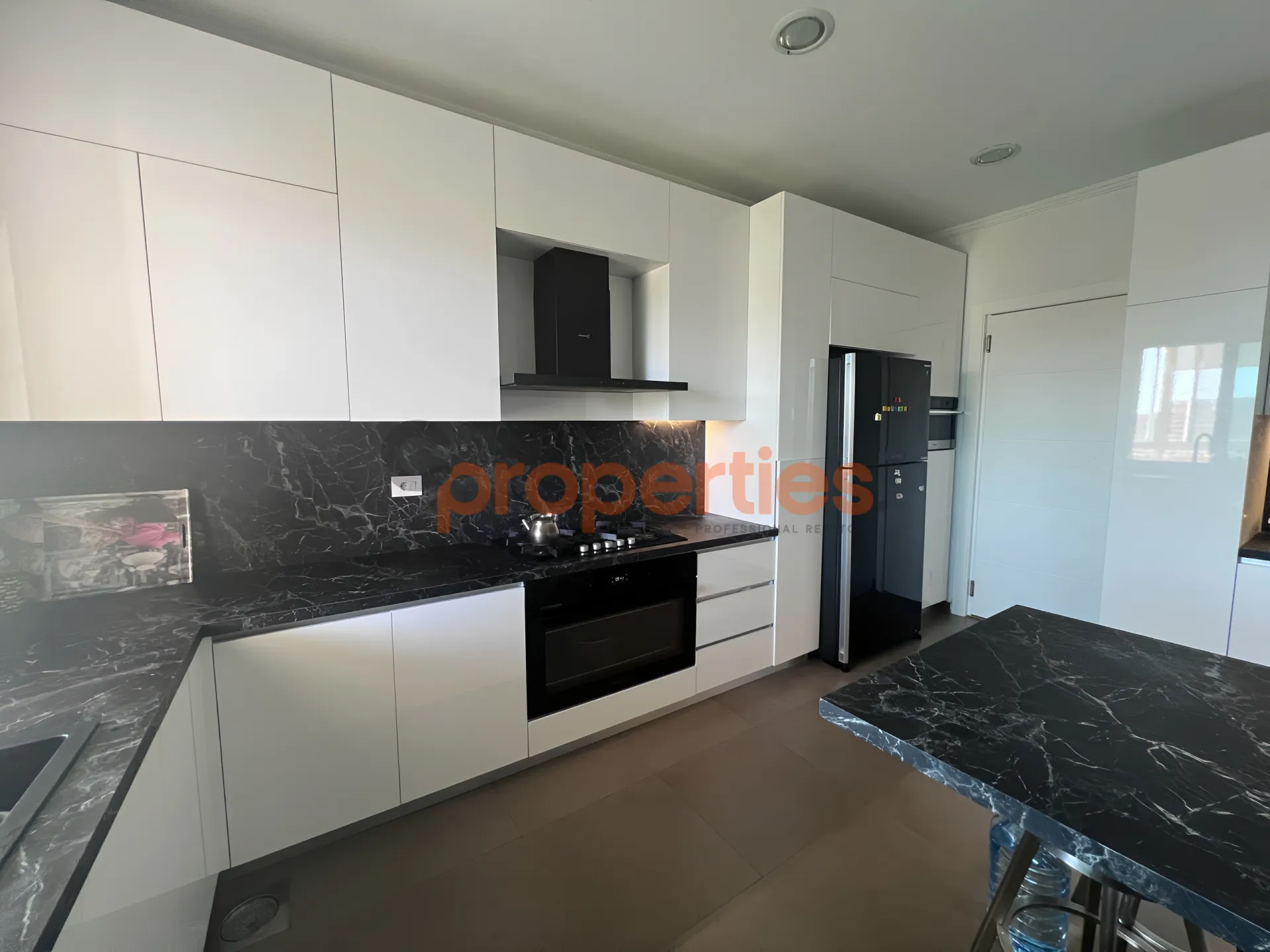 Apartment for Rent in Mar Roukouz