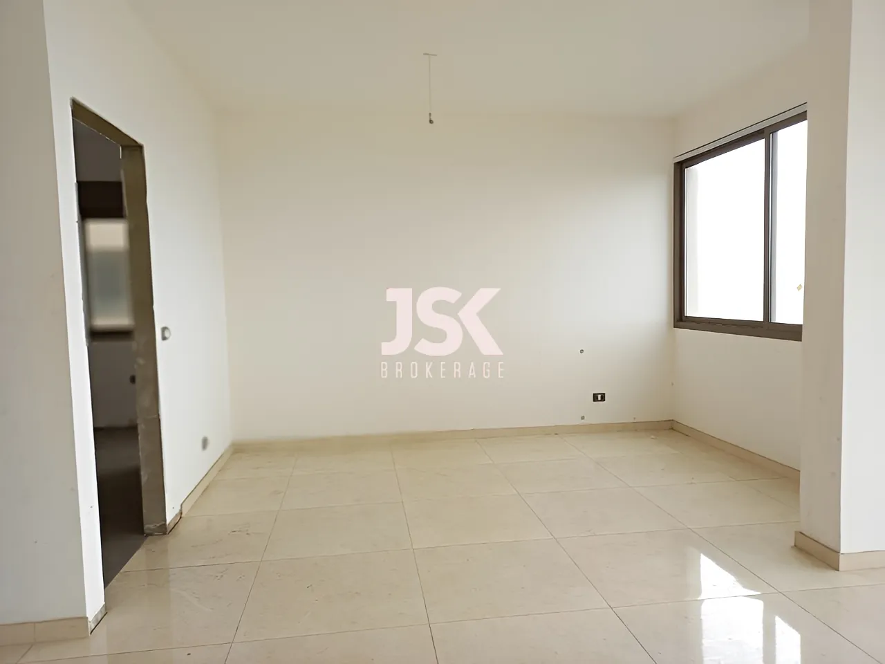 Apartment for Sale in Haret Sakher