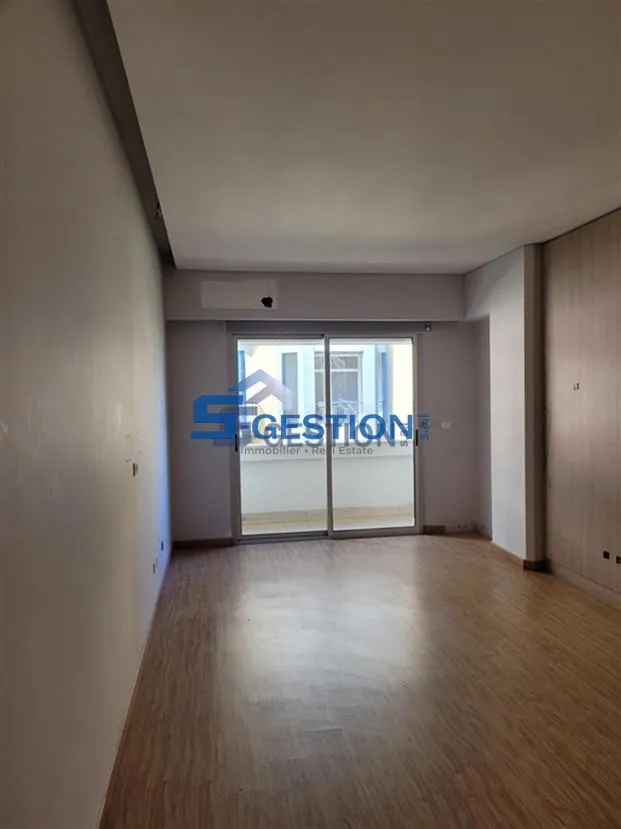 Office for rent in Saifi Village